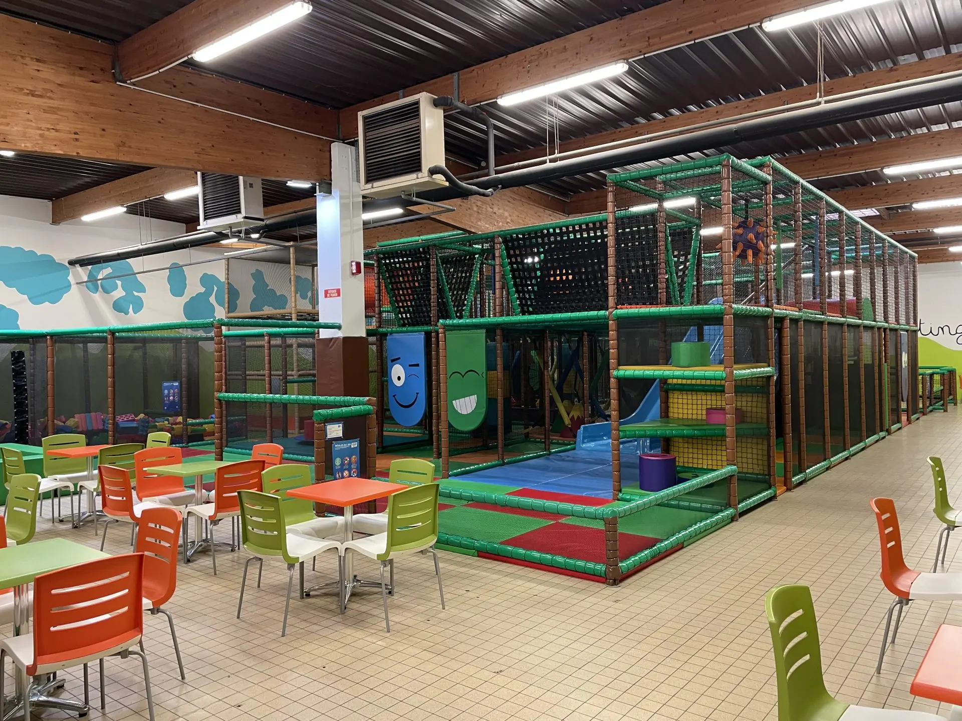 Parc de jeux intérieur La Récrée des Loulous